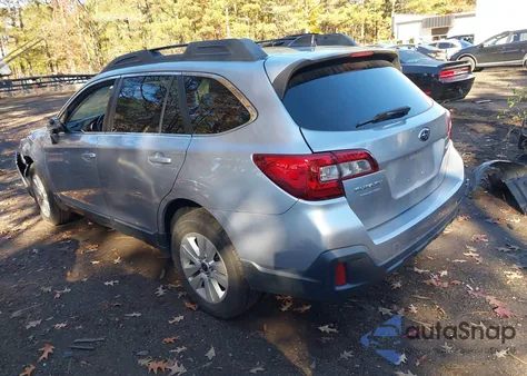 2018 Subaru Outback 2.5I Premium из США, поврежденный, VIN 4S4BSAFC7J3239695